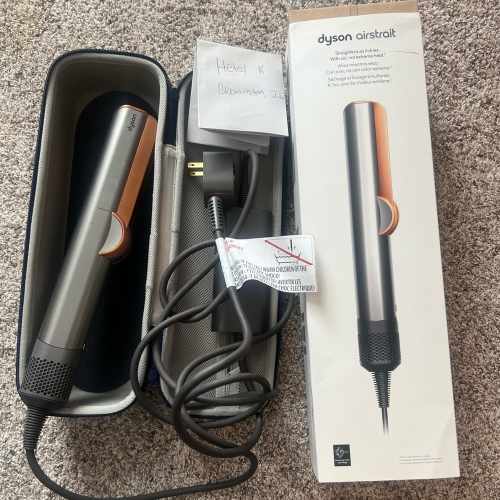 Dyson Airstrait- SOLD